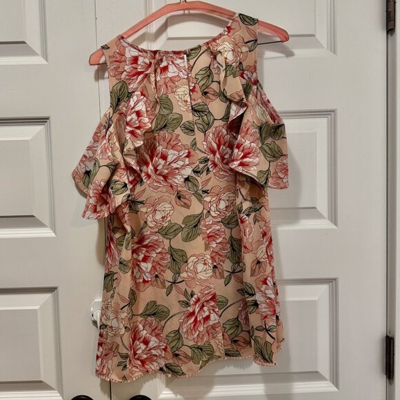 Le Château Floral Cold-Shoulder Blouse – Soft Pink and Green Print - Picture 3 of 4